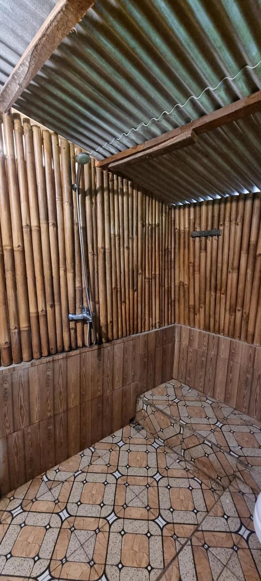 Tetebatu Hostel エクステリア 写真