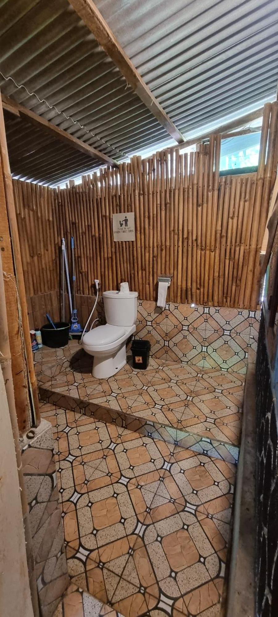 Tetebatu Hostel エクステリア 写真