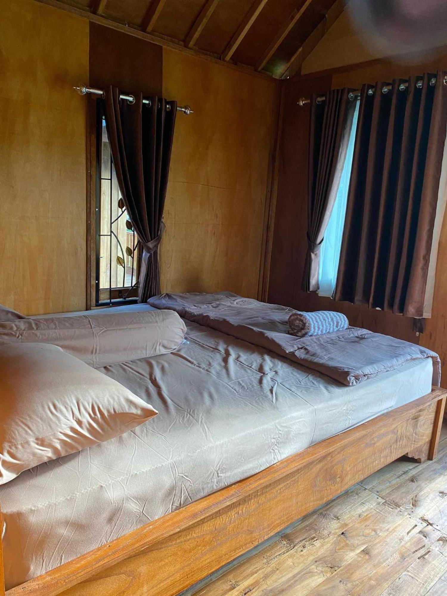 Tetebatu Hostel エクステリア 写真